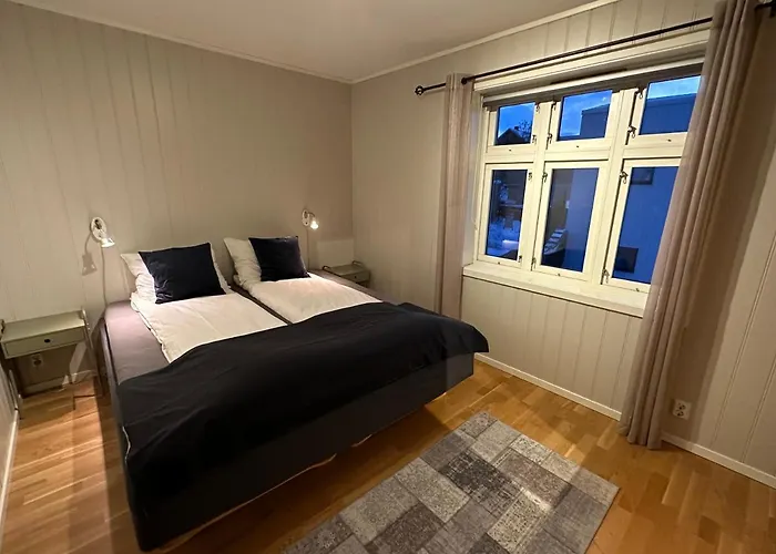 Stetind - Modern Apartment With Free Parking